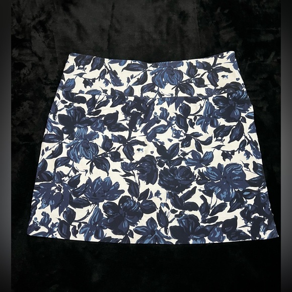 S.C.&CO. WOMEN'S TUMMY CONTROL SKORT, Blue Floral Pattern, Size XL - Picture 9 of 13